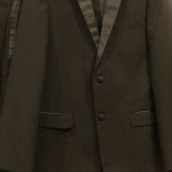 Van Heusen Big Boys Tuxedo - Picture 7 of 10